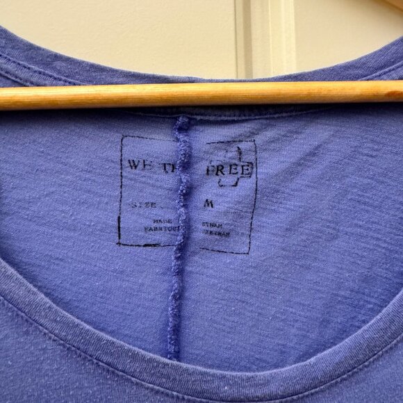 Free People We The Free Top Blue Asymmetrical Tunic Tee Boho Style Size M Medium - Picture 4 of 5